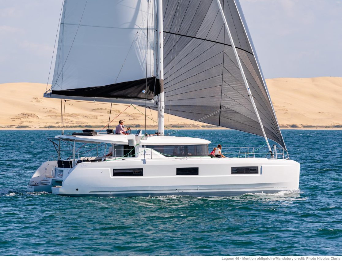 Lagoon-46-sailing2