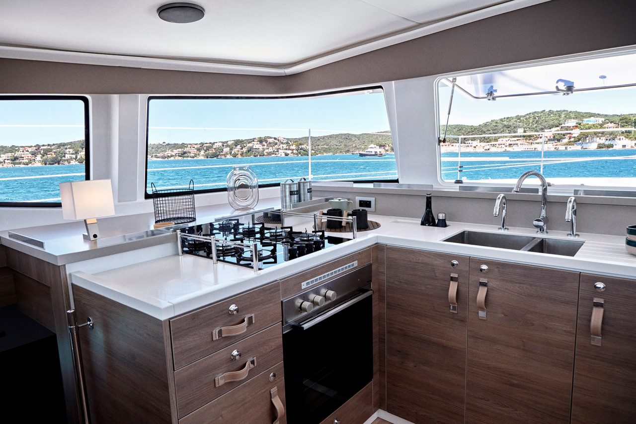 Fully equiped kitchen aboard the Bali 4.4 Sailing catamaran