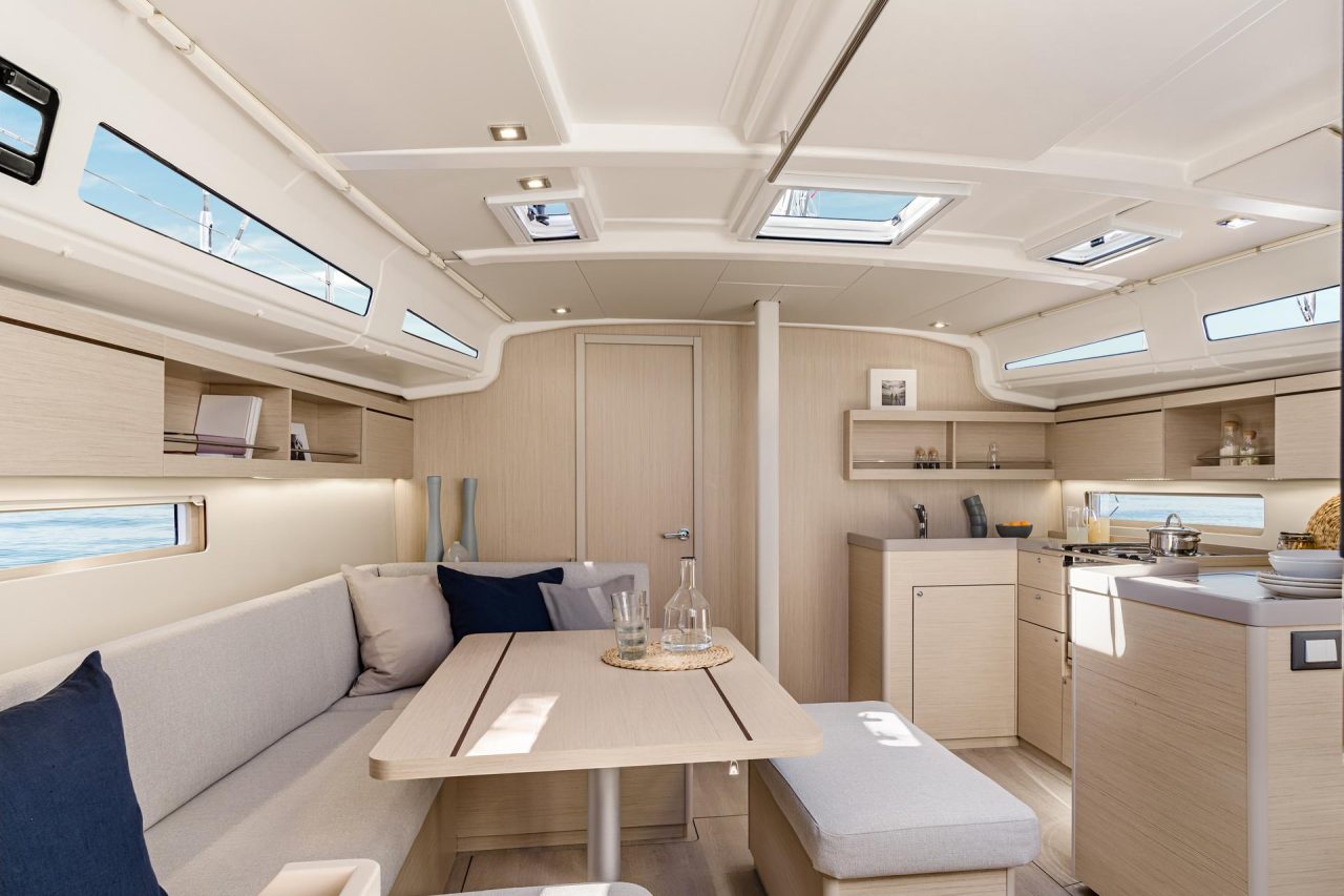 Interior view of the Oceanis 40.1 beautiful main deck