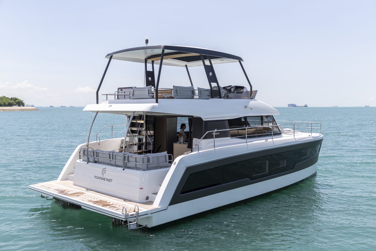 Fountaine Pajot MY5 at anchor with women enjoying the foredeck