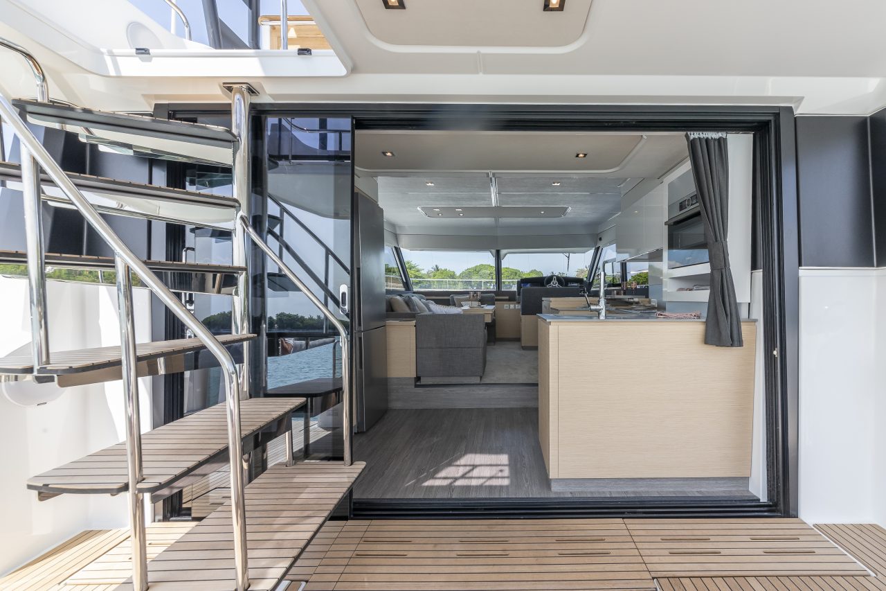 Comfortable cockpit of the Fountaine Pajot MY5 power catamaran