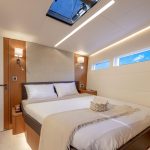 Interior picture of a luxurious Jeanneau Yacht 60 cabin