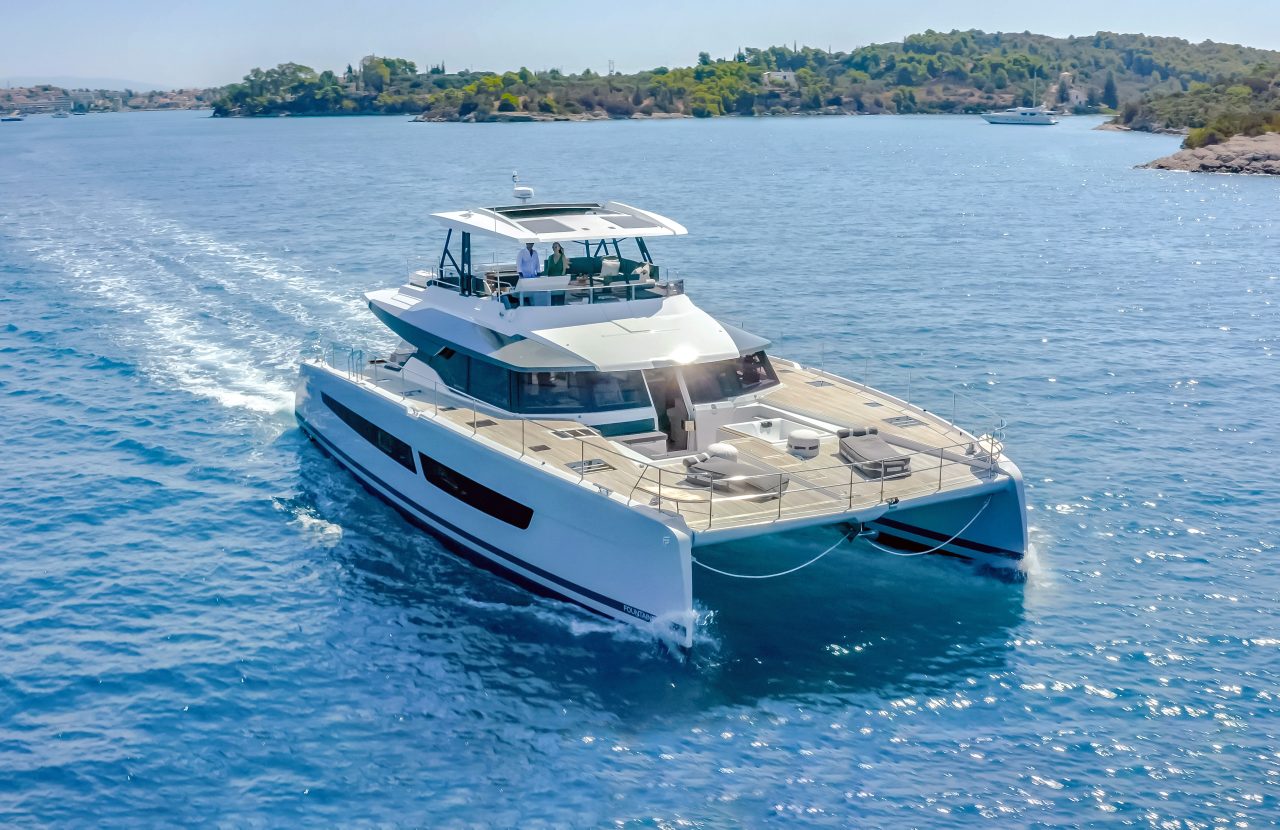 FOUNTAINE-PAJOT-POWER-67-ANCHORING-07 (1)