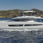 Fountaine Pajot Power 67 running