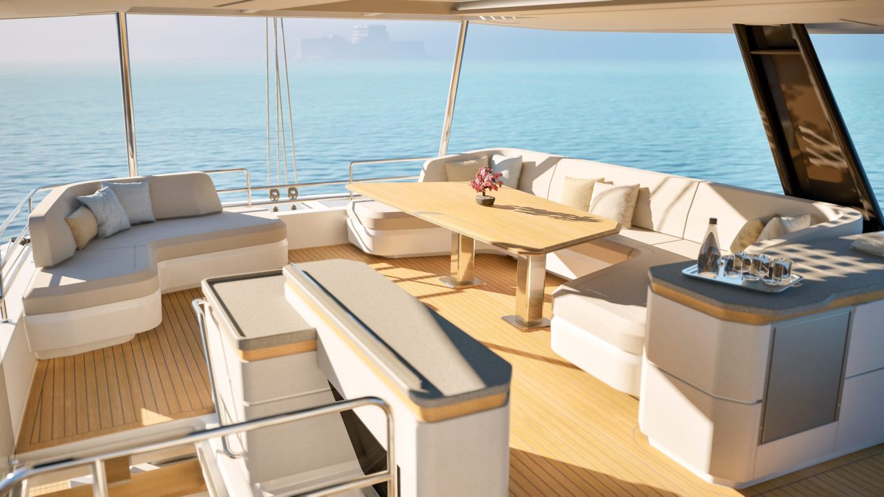 FPY 70S Flybridge lounge