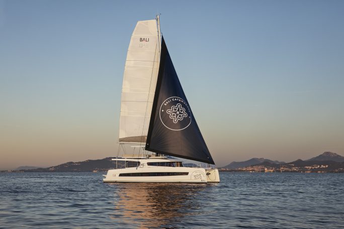 Bali 5.8 sailing