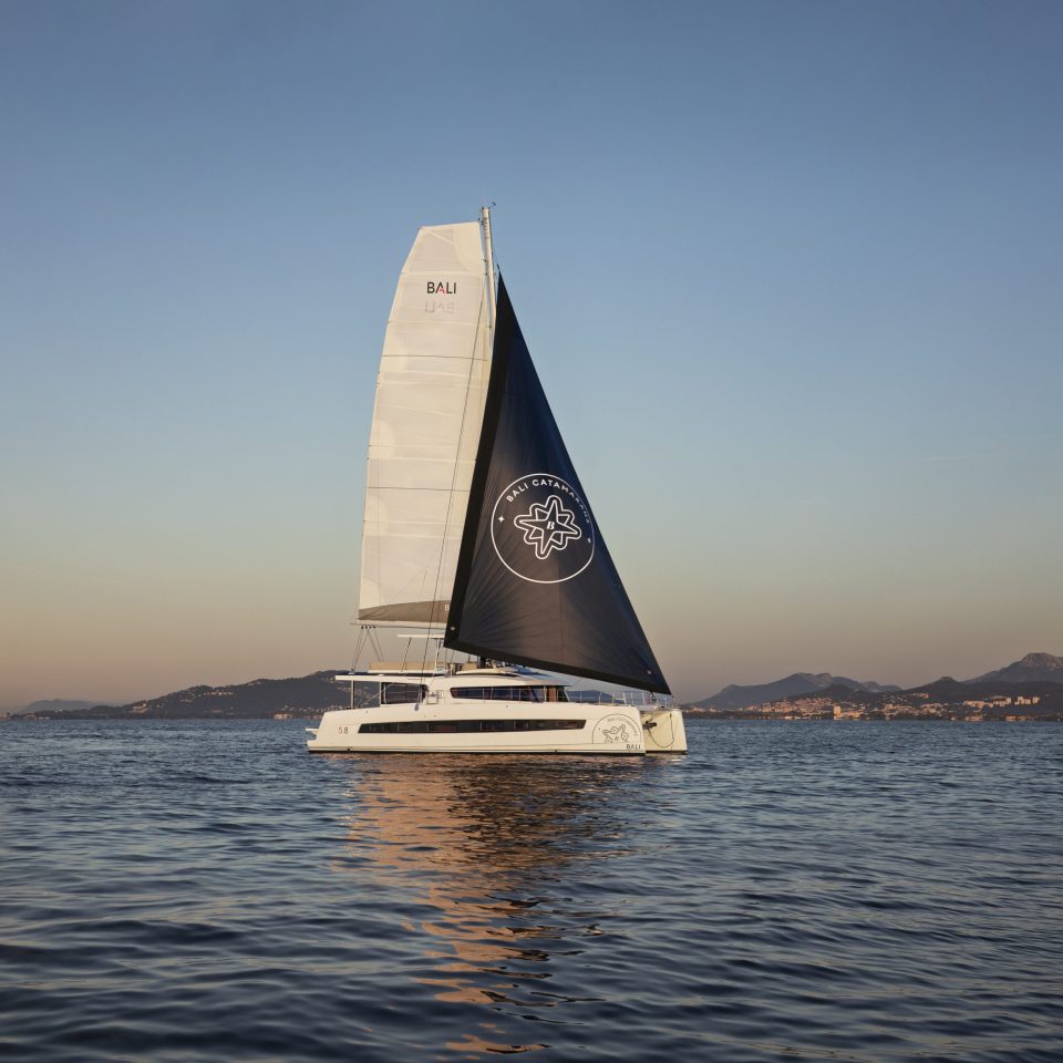 Bali 5.8 sailing